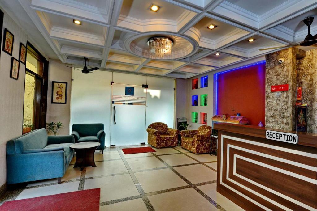 Hotel Diamond Inn Чандигарх Экстерьер фото